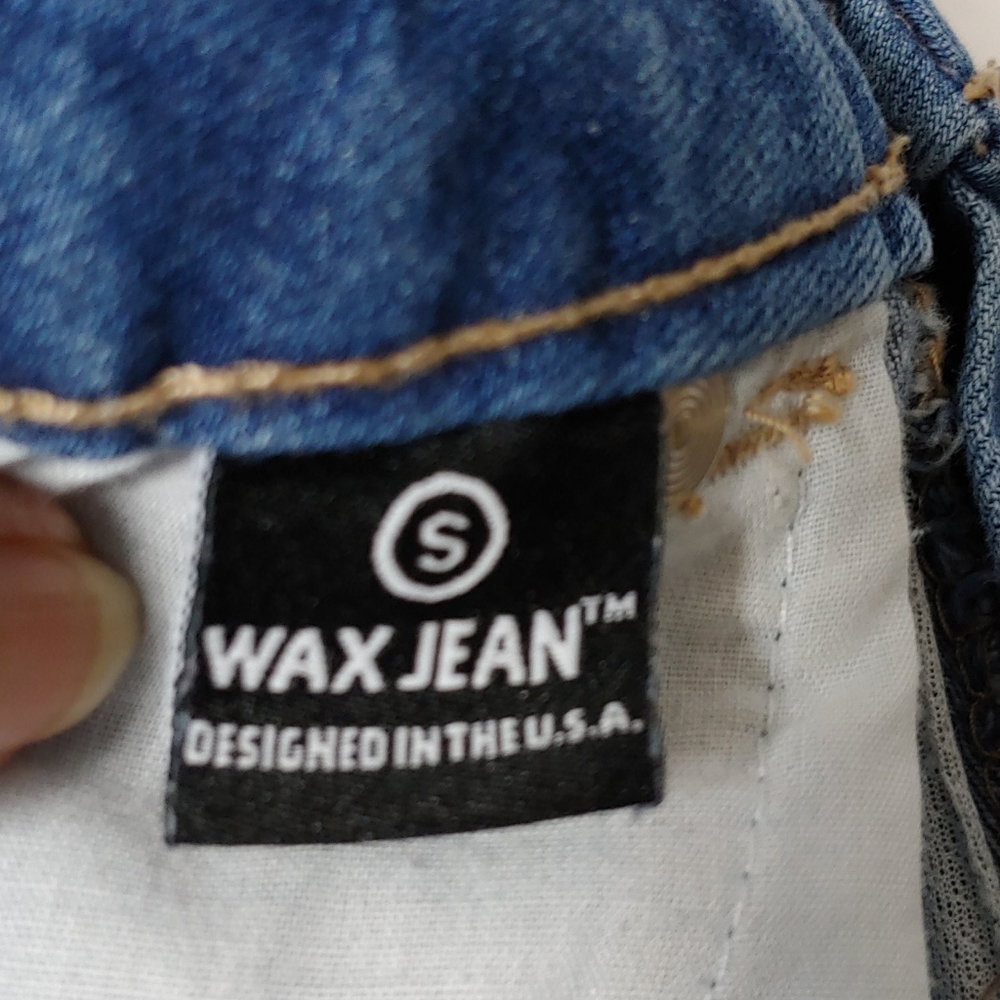 Wax Jean Distressed Embroidered Shorts Size Small - Picture 6 of 7